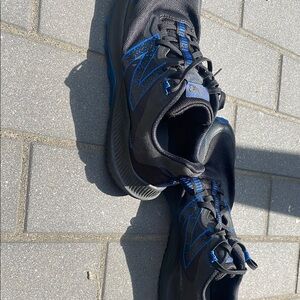 New Balance Black and Blue Athletic Shoes DynaSoft Nitrel v4 size 12